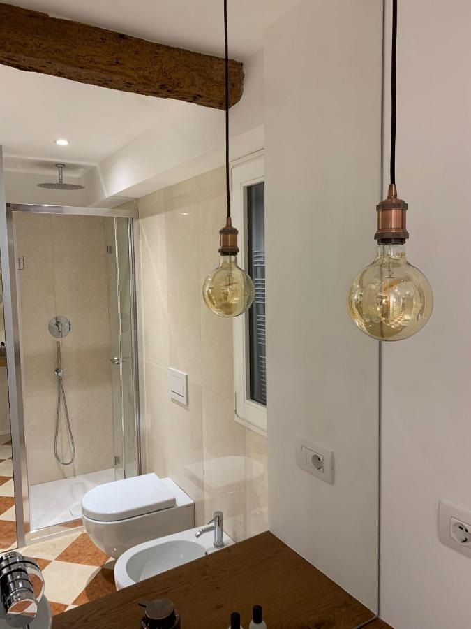Ca' Degli Specchieri - A Due Passi Da Piazza San Marco Apartman Velence Kültér fotó