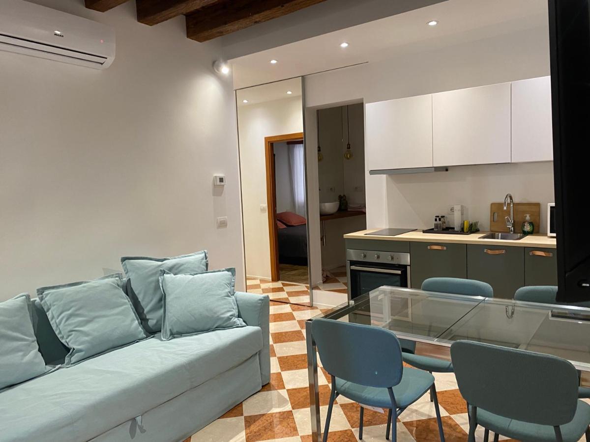 Ca' Degli Specchieri - A Due Passi Da Piazza San Marco Apartman Velence Kültér fotó