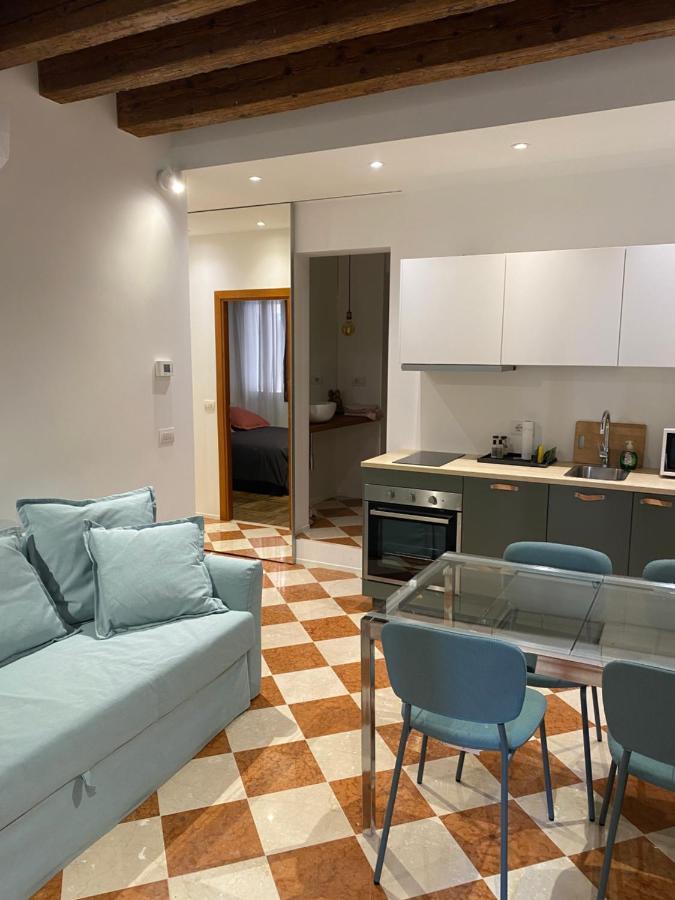 Ca' Degli Specchieri - A Due Passi Da Piazza San Marco Apartman Velence Kültér fotó
